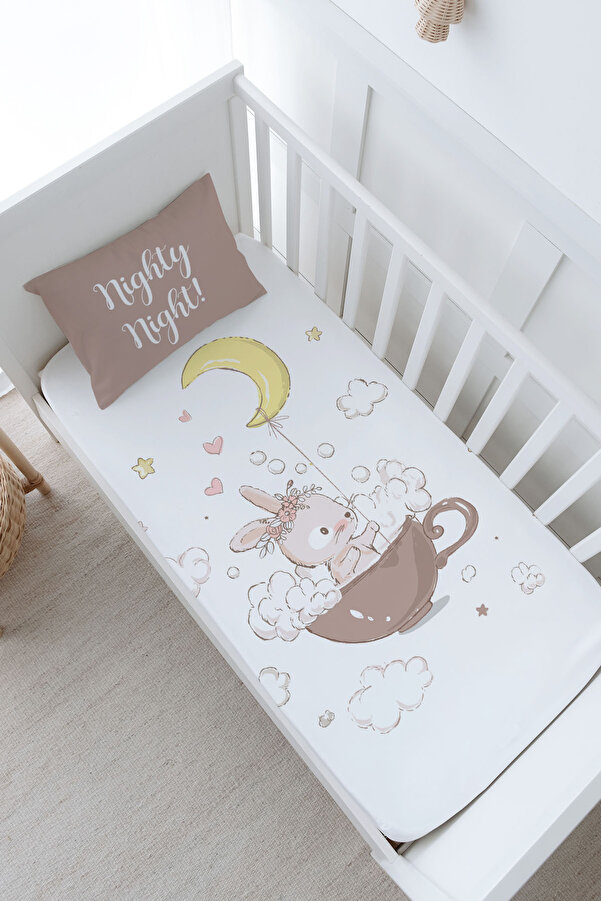 Tuğba Kuğu Bebek Boy Lastikli Çarşaf Seti - Pure Baby Serisi - Bir Fincanda Tavşan