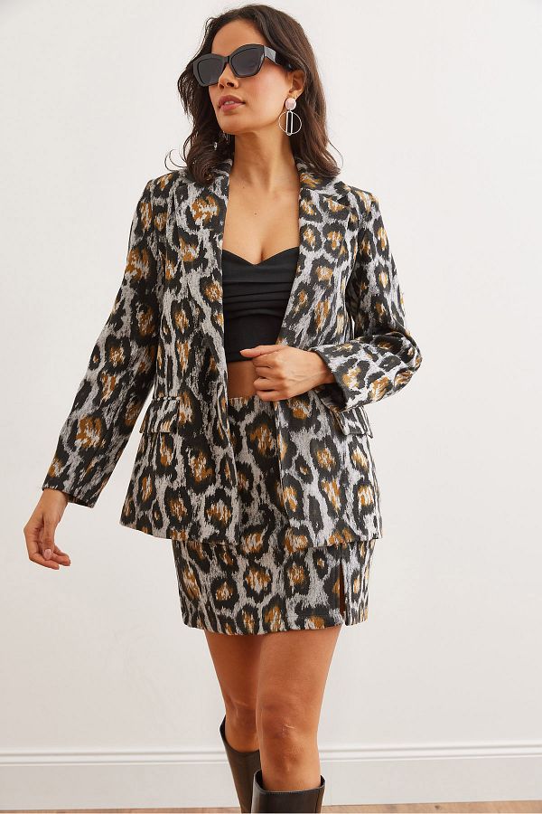 Olalook-Gray Leopard Print Cashew Blazer - Pockets and Lining, Ckt- 19000403 1