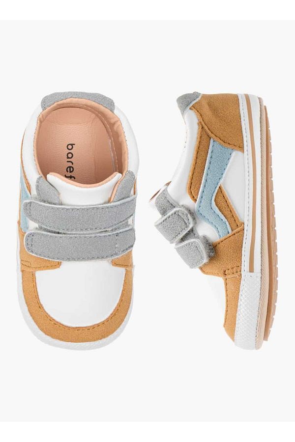 Barefeet-Panelled Booties with Hook and Loop Closure 1