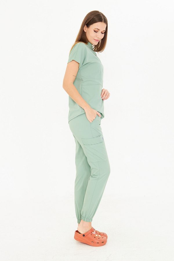 Class Üniforma-Nova - Verde pentru femei Lycra Guler Judecător Jumătate Plachetă Închidere cu capse Uniforme pentru asistentă și medic 1