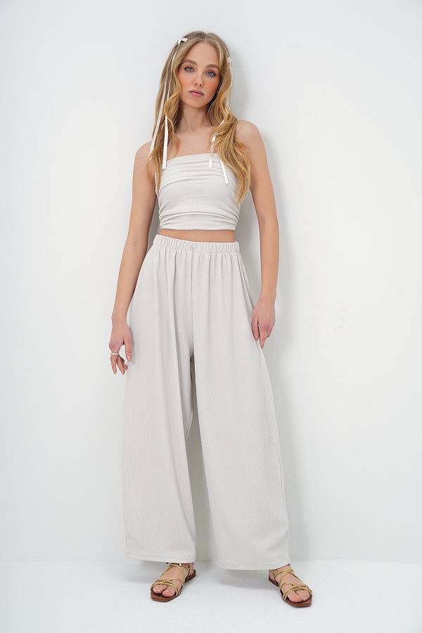 Trend Alaçatı Stili-Women's Stone Textured Side Draped Strapless Crop Blouse and Pants Suit Alc-X13410 1