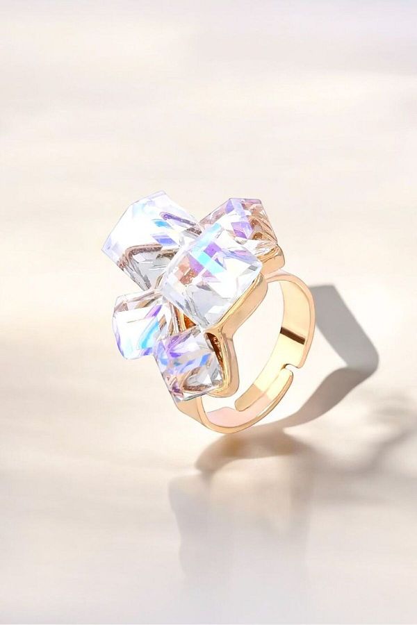 sahrastyle-Elegant Three-Dimensional Square Design Ring 1