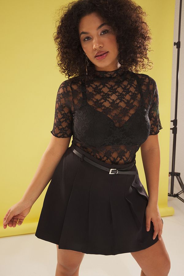Trendyol Curve-Чорна мереживна блузка Orme Plus Size TBBSS25AF00004 1