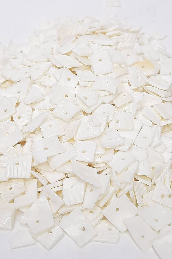 Hayalperest boncuk-White Patterned Pearlescent Seashell 1