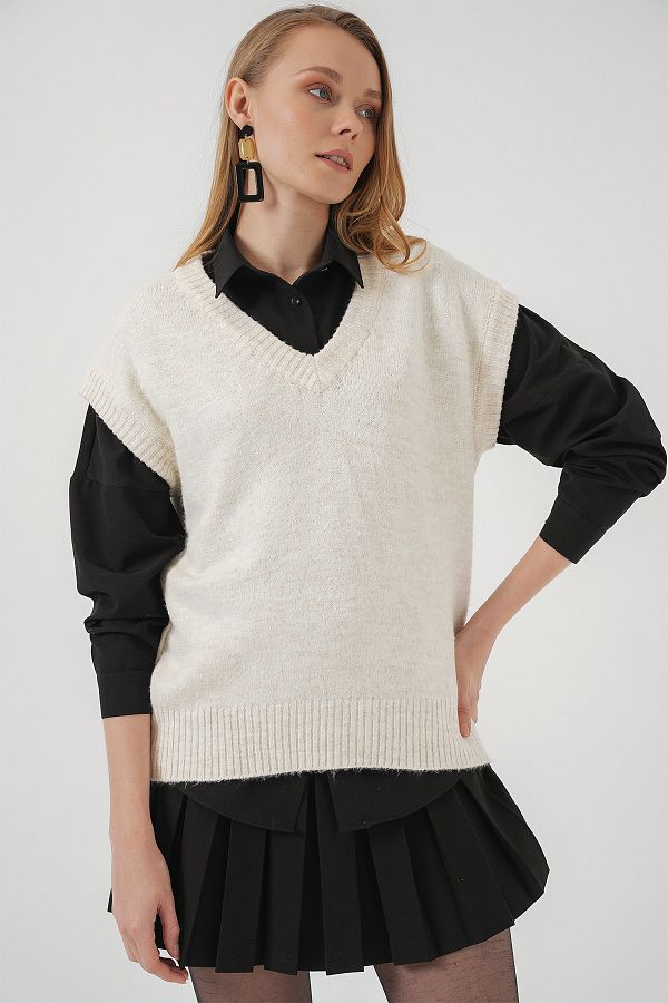 Bigdart-Ecrufarbener Strickpullover mit V-Ausschnitt – 15914 1