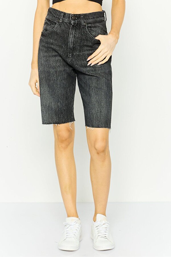 WRANGLER-Women Washed Denim Shorts, Charcoal 1