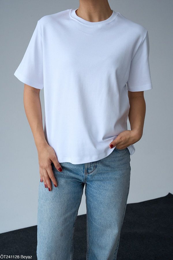 Askı Nişantaşı-Tricou de bază cu decolteu alb pentru femei 1