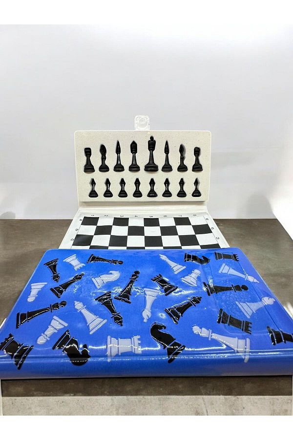 KOZART-Blue Foldable Notebook Designed Chess Set 1