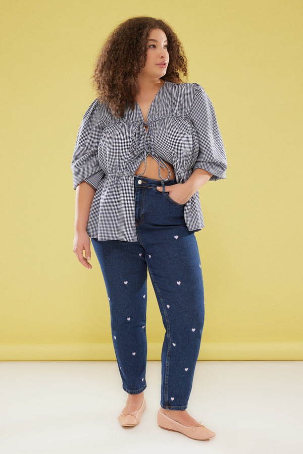 Trendyol Curve-Μπλε Υψηλοί Γυναικείοι Παντελόνες Skinny με Σχέδιο Καρδιάς TBBSS25CJ00008 1