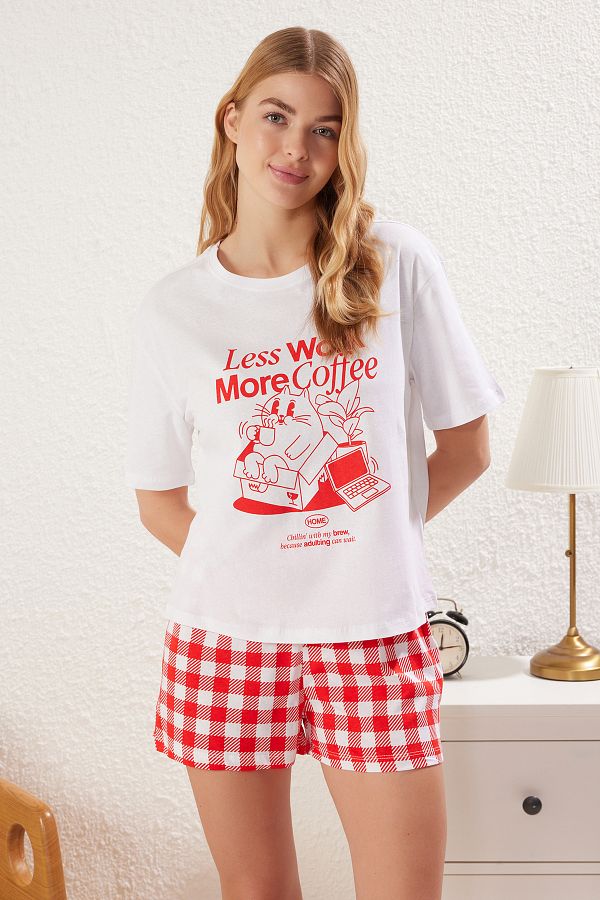 Trendyol Collection-Rotes Pyjama-Set aus 100 % Baumwolle mit Karomuster THMSS25PT00178 1