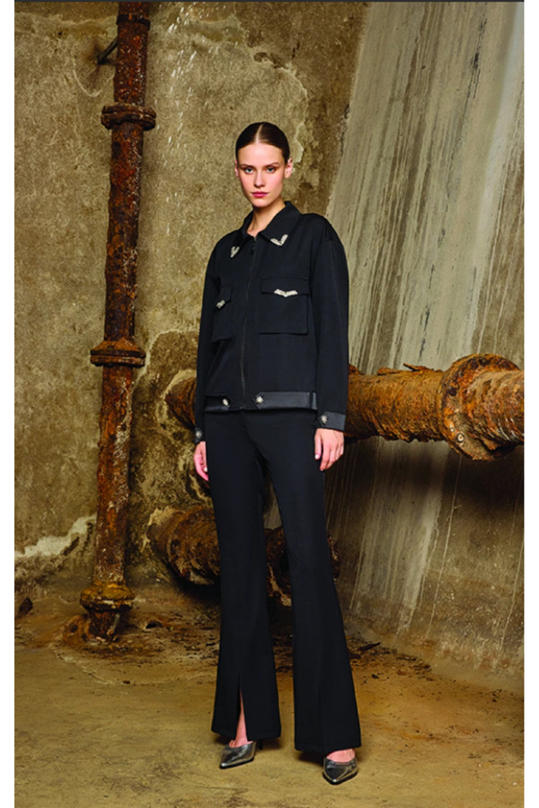 Unique-SLIPPING TROUSERS 1