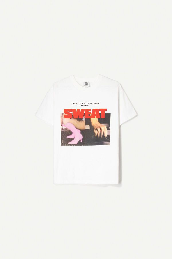 Bershka-Sweat Charli xcx & Troye Sivan short sleeve T-shirt 1