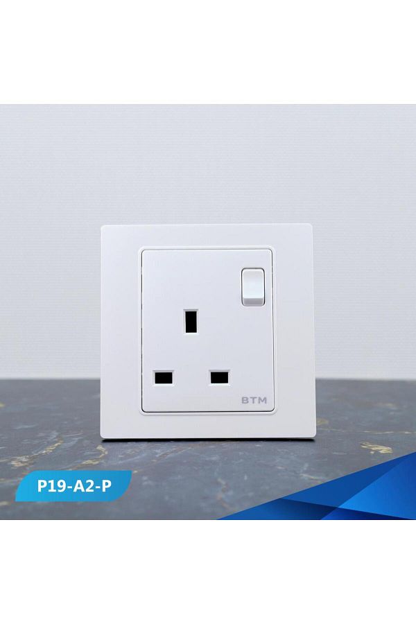 Btm-13 amp socket with color switch -2 pieces 1