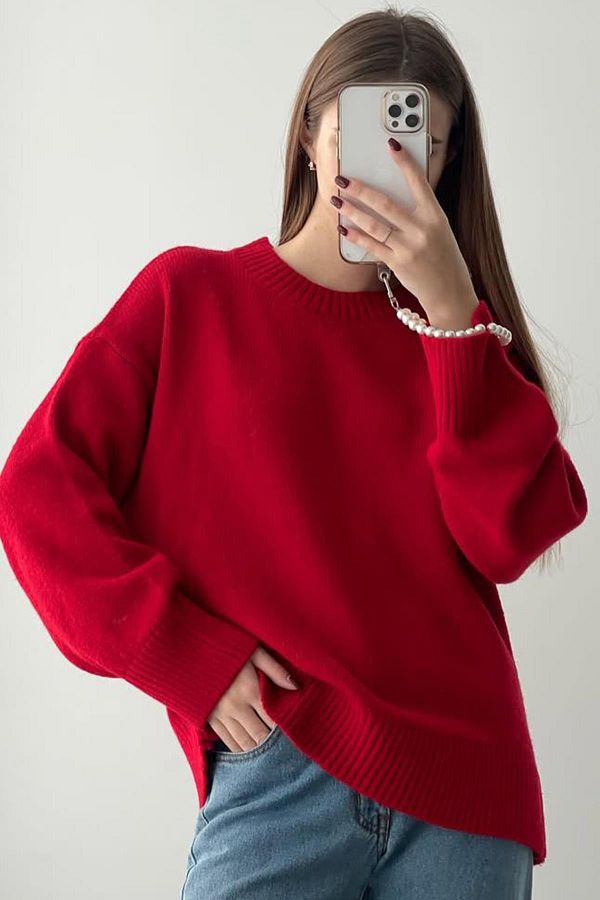 Madmext-Oversize'owy czerwony sweter z dzianiny - okrągły dekolt MG1972 1