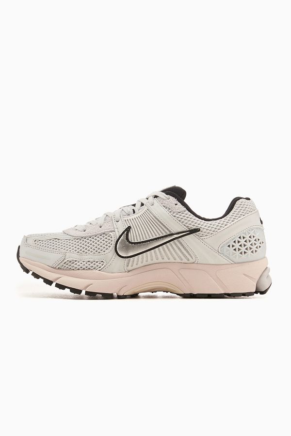 Nike-Nike Zoom Vomero 5
Reines Platin – Zapatillas 1