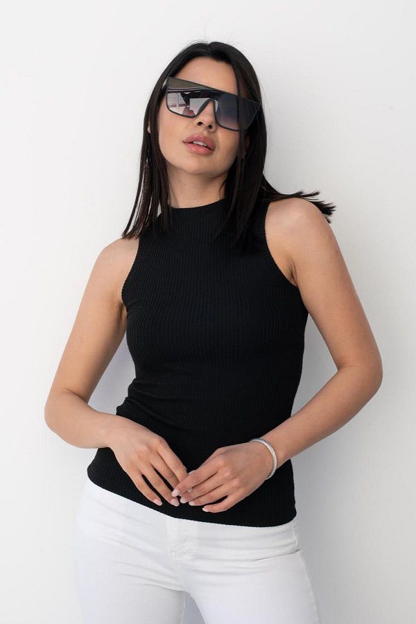 PRANGA-Women's Black Thick Ribbed Tank Top 1