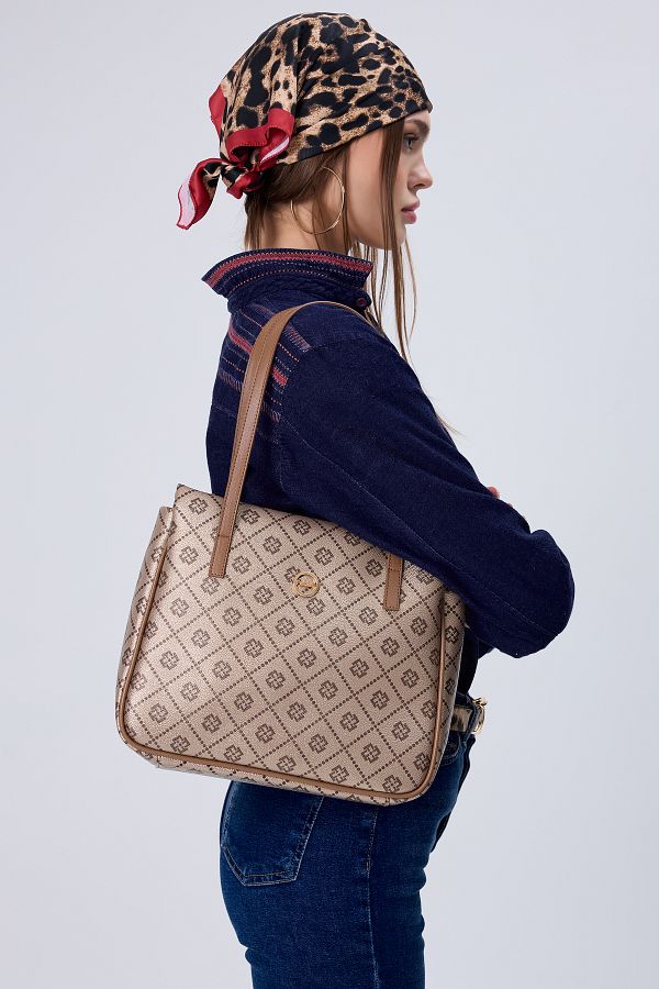 Fossil-Women's Gold Hand and Shoulder Bag, Model No: 05Fo25Y5035 1