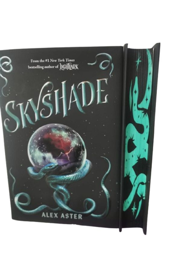 Macmillan-Skyshade Hardcover Sprayed Edge 1