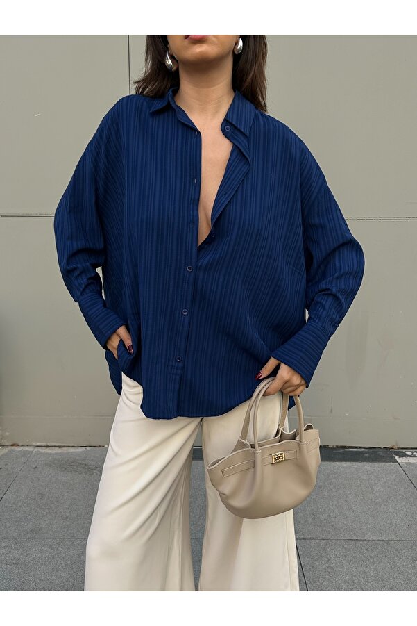 minaaise Lacivert Oversize Geniş Manşetli Kadın Gömlek 27384