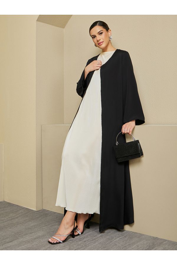 Styli-Regular Fit Front Open Crepe Abaya 1
