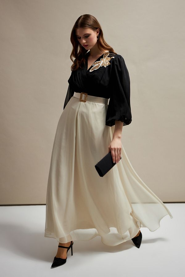 İnce-Double Breasted Neckline Embroidery Detail Long Plus Size Chiffon Evening Dress 1