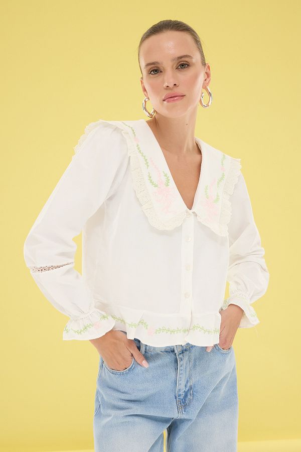 Trendyol Collection-Ecru V-Neck Embroidery Detail Ruffle Shirt Twoss25Go00103 1