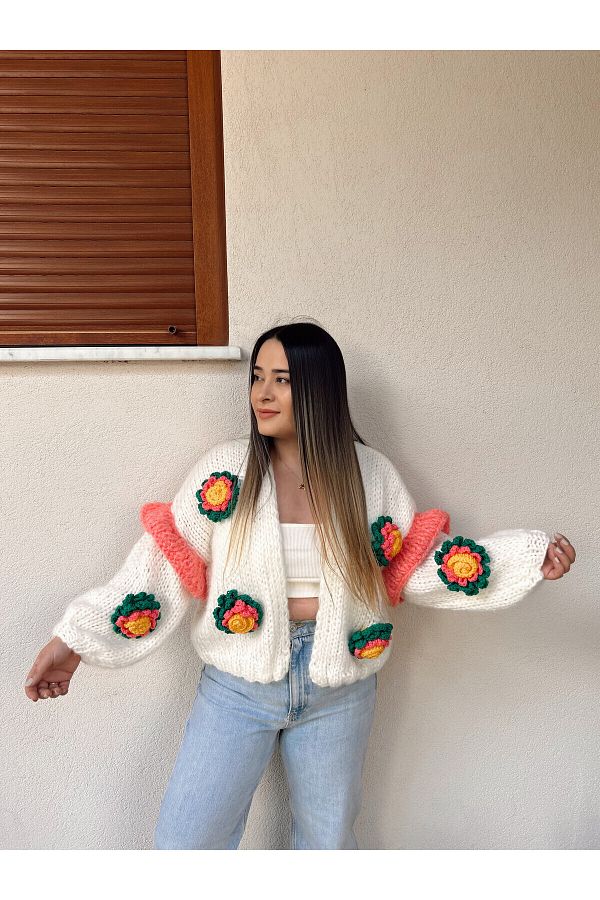 mihal boutique-Cardigan tricotat manual cu flori 3D 1