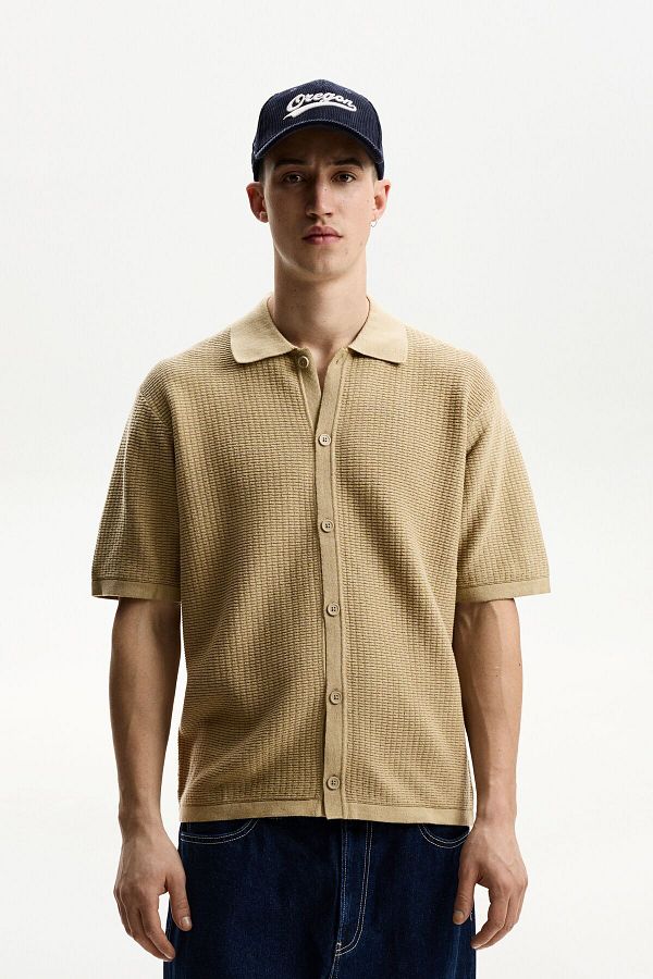 Bershka-قميص رمضاني بأكمام قصيرة ومزخرف 1