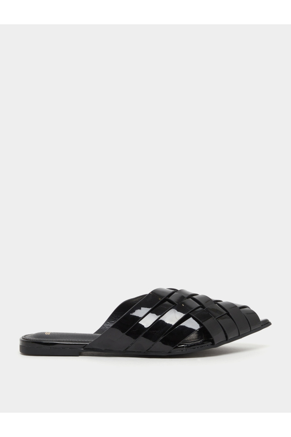 Styli-Pointed Toe Slip On Flat Mules 1