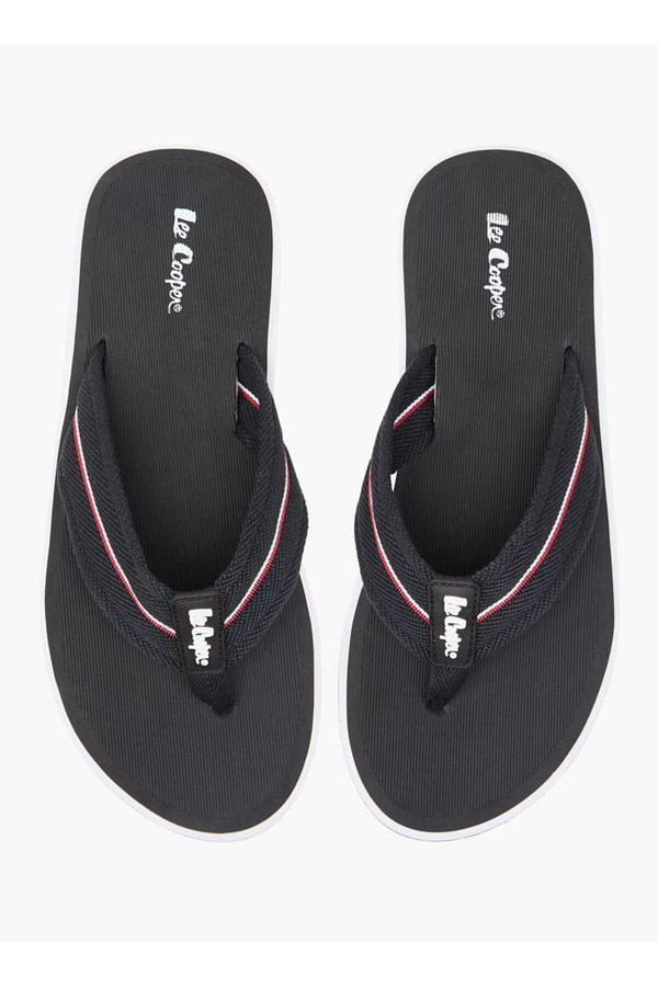 Lee Cooper-Lee Cooper Men's Textured Slip-On Thong Slippers 1