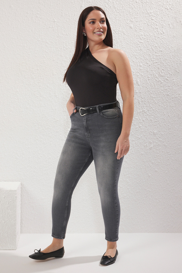 Trendyol Curve-Γκρι Υψηλή Μέση Ελαστικά Skinny Jeans TBBSS25CJ00016 1