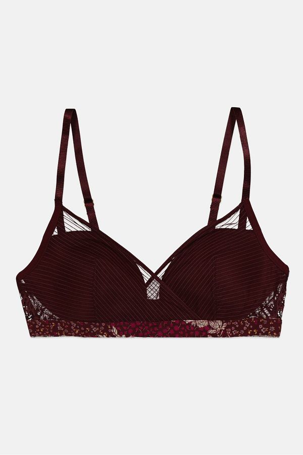 Triumph-Women Textured Lightly Padded Bra, Burgundy 1