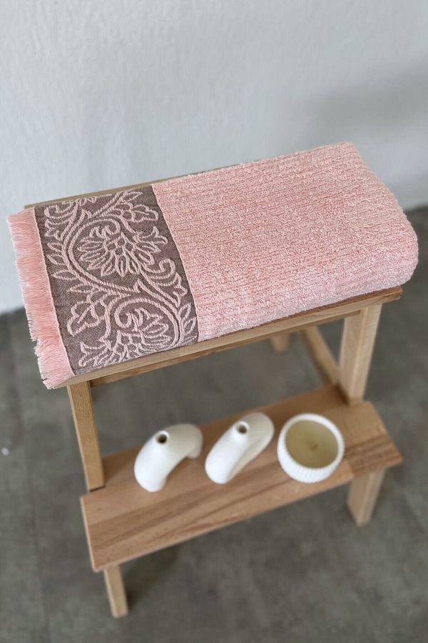 Sevim-Extra Soft Bamboo Bath Towel - 70X140 cm - Salmon Color - with Border and Tassels 1