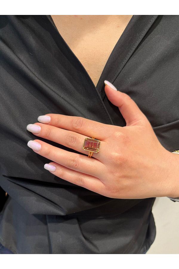 AURA-Ring of Natural Stone with the Setting of the Zultanit Stone 1