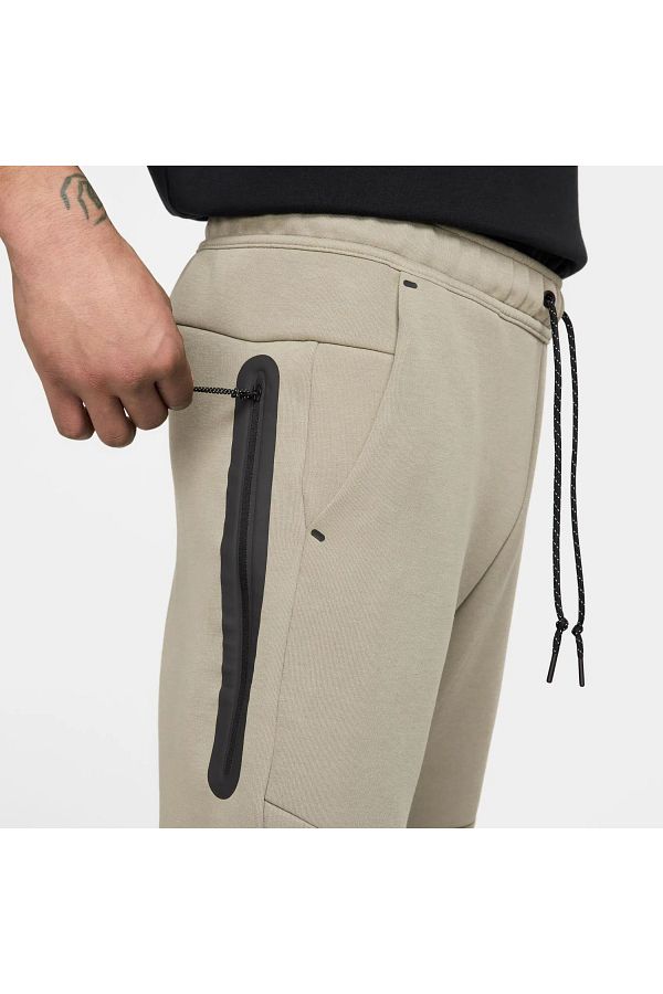 Nike-M NK TCH FLC JGGR 1