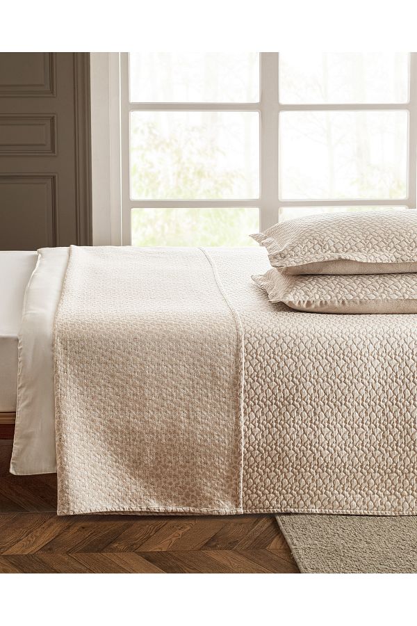 Madame Coco-Beige Single Bedspread 1