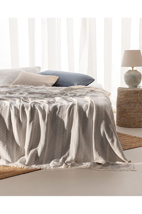Madame Coco-Ames Double Bedspread Set 1