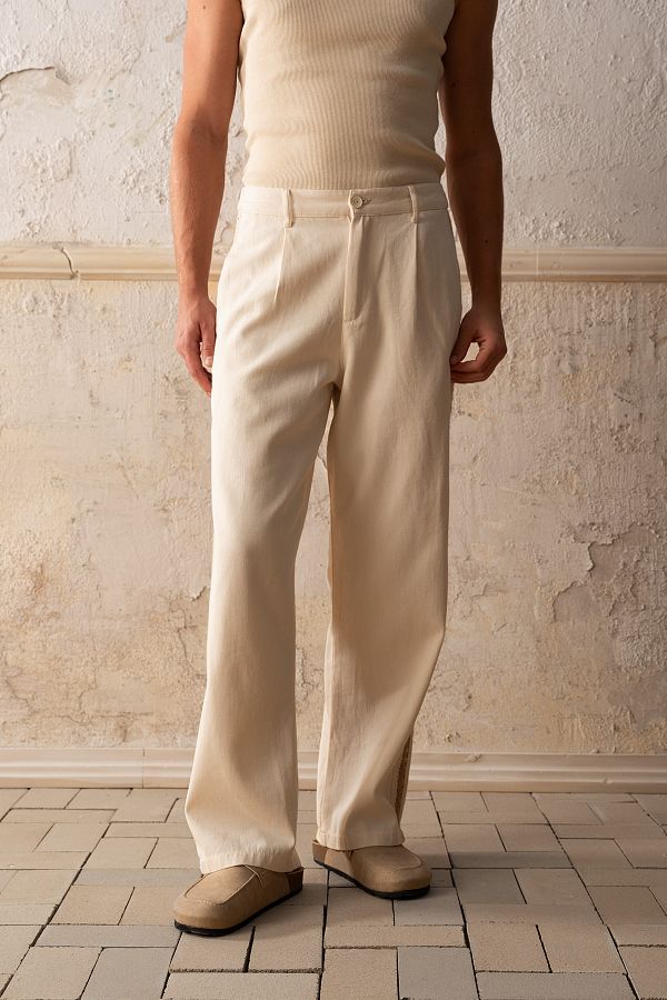 GIESTO-PANTALONI BEJ GABARDINE CU DUNURI 1