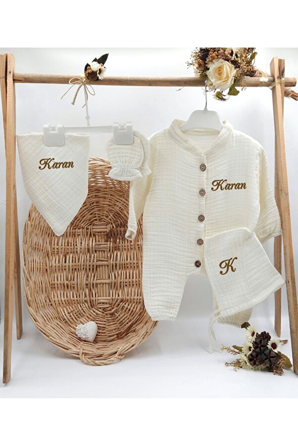 gros shop Düğmeli Müslin 4'lü Hastane Çıkış Mevlüt Seti %100 Pamuk Organik (Kişiye Özgü İsimli Nakış Desenli)