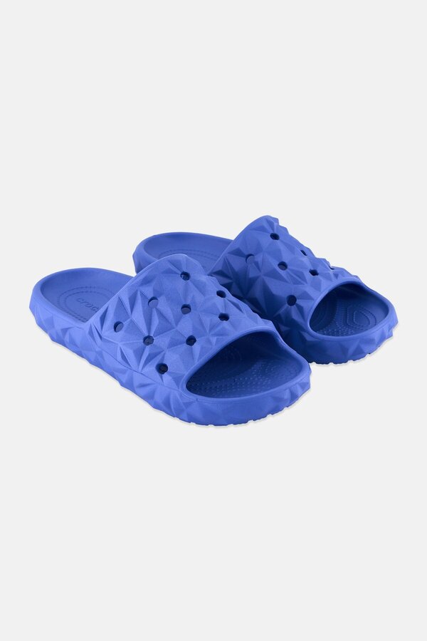 Crocs-Men Slip On Diamond Pattern Slides, Blue 1