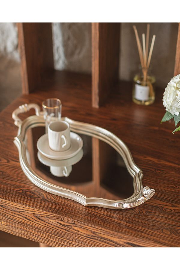 Madame Coco-Nervi Tray 1