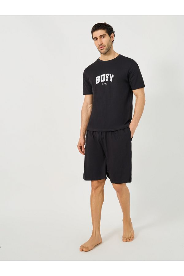 Styli-Slogan Print Round Neck T-Shirt and Short Pyjama Set 1