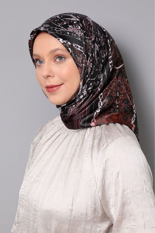 Levidor-Ethnic Pattern Sparkling Crystal Scarf 1
