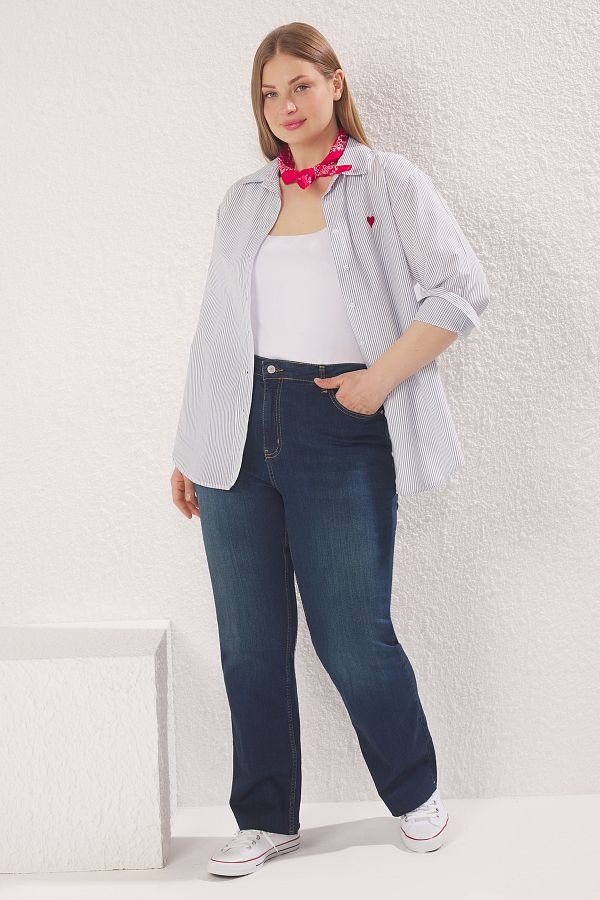 Trendyol Curve-Blue High Waist Straight Fit Large Size Jeans Tbbss25Cj00033 1