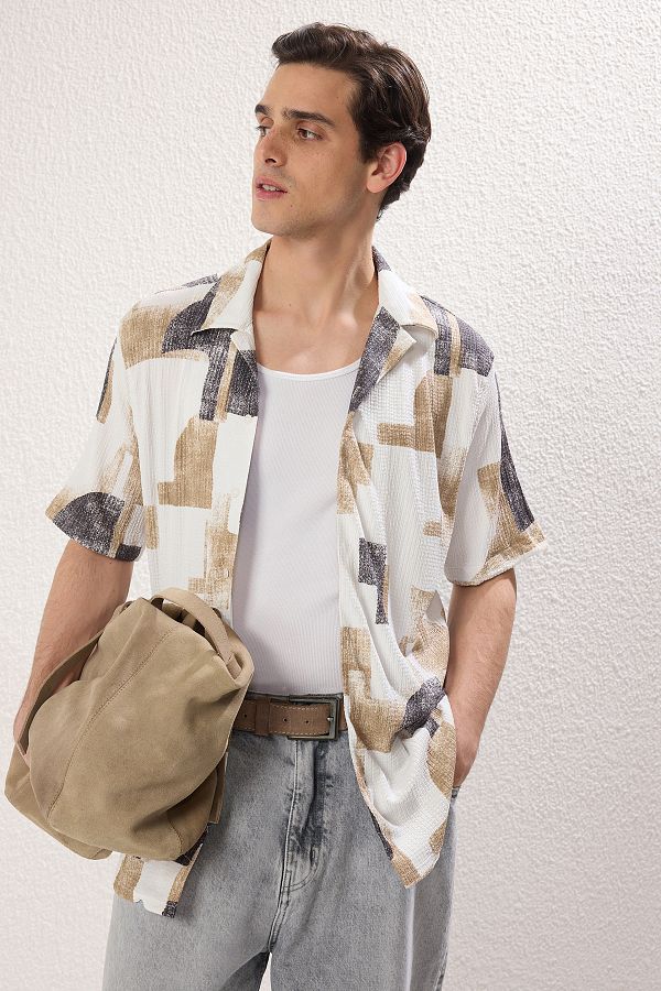 Trendyol Collection-Ecru Regular Fit rövid ujjú csavart csíkos laza nyári ing TMNSS25GO00014 1