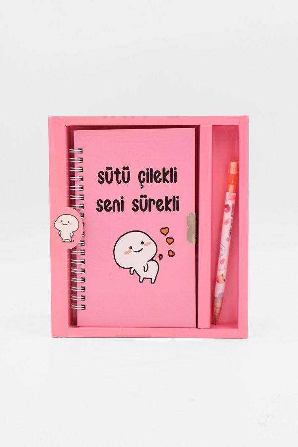 EFBUTİK-Locked Notebook - Surprise with Cat Motif Milk and Strawberry Motif 1