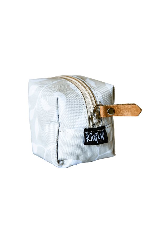 Kidful-Branch Pacifier Box 1