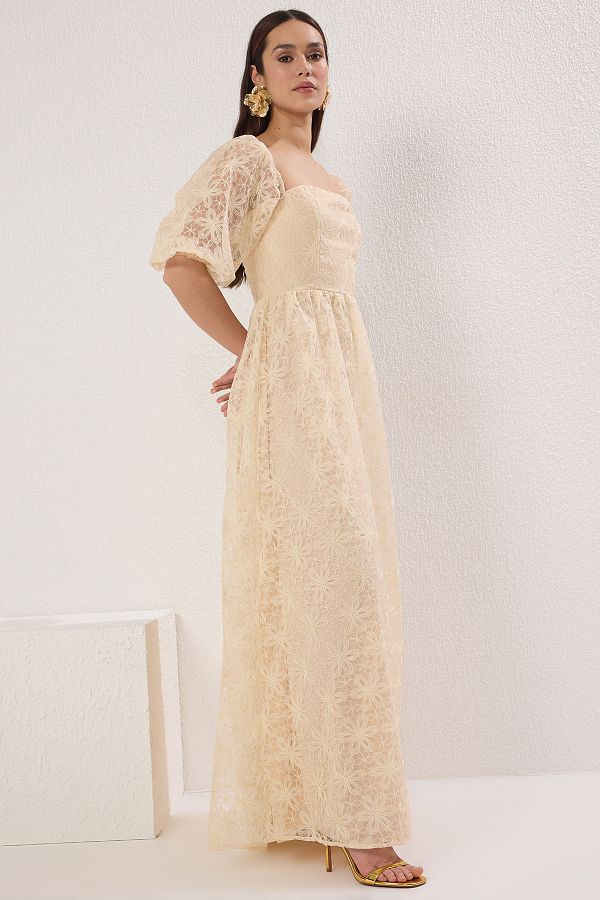 Trendyol Collection-Langes Abendkleid in A-Linie mit Blumenfutter in Lachsfarben, Abschlussballkleid TPRSS25AE00038 1