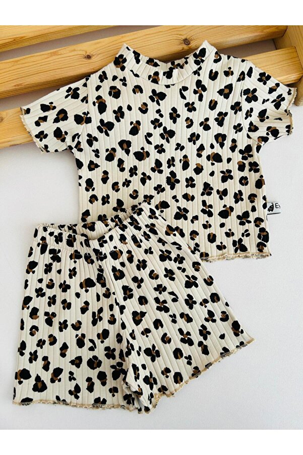 eymwes Kız Bebek Ve Çocuk Yazlık Desenli Kaşkorse Şort Tşhirt Alt Üst Takım