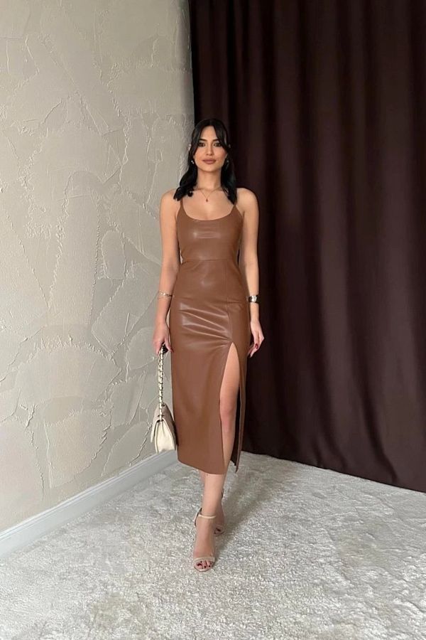 1001moda-فستان جلد بني بظهر منخفض 1